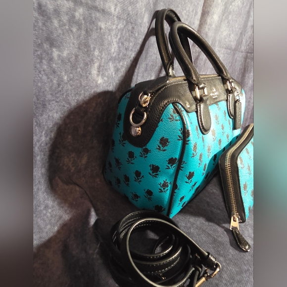 Coach Badlands Mini Bennett Satchel-Black and Teal Floral-Matching Wallet - Picture 3 of 15